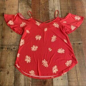 Kaileigh womens size XS off the shoulder top in pink with white flowers